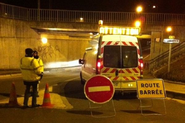 Les routes inondables ont été fermées pour éviter les accidents ...