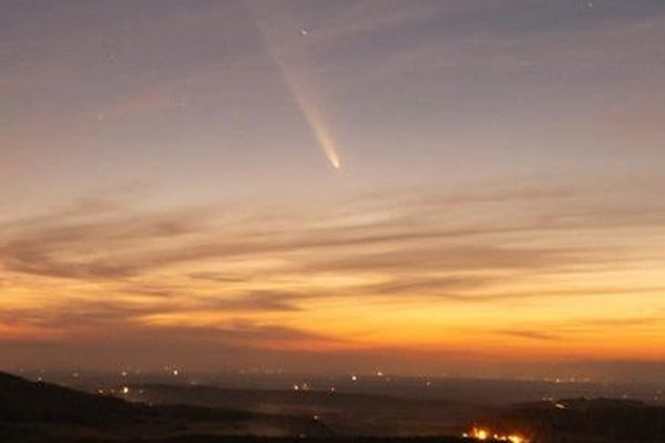 La comète Tsuchinshan-ATLAS immortalisée dimanche 13 octobre 2024 dans le ciel de Poligny (Jura).