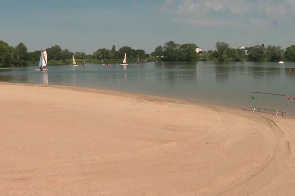 La plage de l'Ile Charlemagne interdite à la baignande après le décès par noyade d'une fillette de 4 ans.