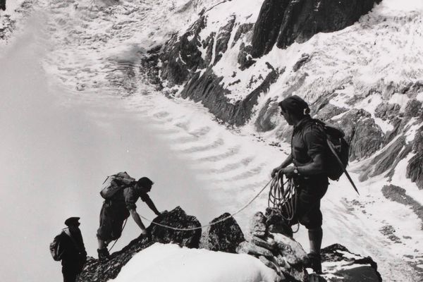 Du haut de ses 150 ans, le fameux CAF (Club alpin français) a accompagné l'univers montagnard dans toutes ses évolutions.