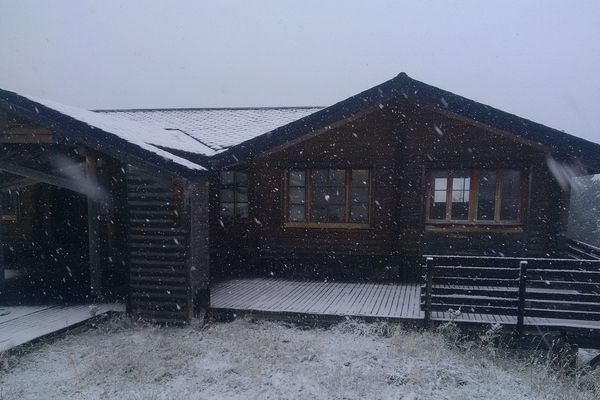 Les premiers flocons sont tombés ce matin à 2300 mètres d'altitude sur la station de ski Les Angles, dans les Pyrénées-Orientales