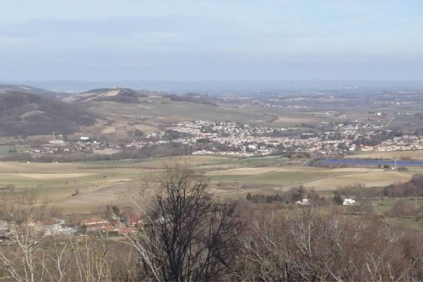 Pour permettre le démarrage du chantier de la centrale solaire de Billom située sur un ancien centre d'enfouissement technique, un appel est lancé aux citoyens 
