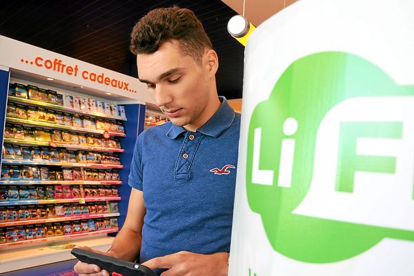 Un supermarché équipé du LiFi, à Saint-Grégoire, en Ille-et-Vilaine.