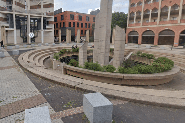 L'agression a eu lieu sur cette place peu passante de Toulouse, tout près du jardin japonais.