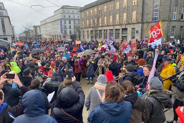 A Brest, 13.000 personnes ont défilé dans la rue, ce 19 janvier 2023, pour dire non à la réforme des retraites