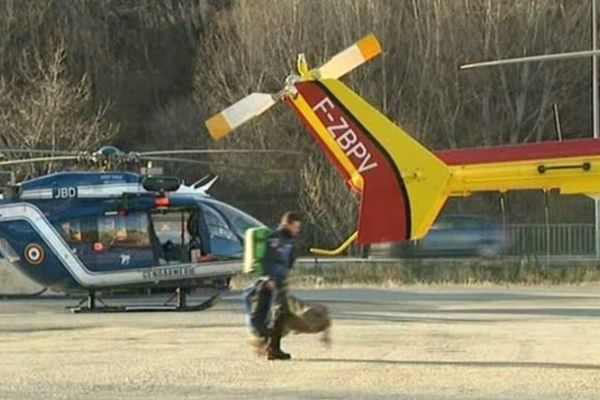 Les secouristes espèrent pouvoir reprendre l'exploration du massif ce matin