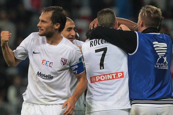 Vainqueurs à l' Allianz Riviera, le 29 octobre 2014, du 16e de finale de Coupe de la Ligue, les messins espèrent défaire Nice, cette fois sur la pelouse de Saint-Symphorien.