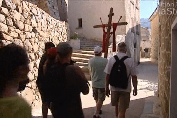 09/06/14 - Procession d'Olmeto pour ce lundi de Pentecôte