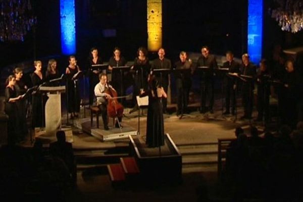 Le violoncelliste Henri Demarquette et le choeur Sequenza interprètent Philippe Hersant