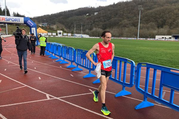 Mathieu Brulet, vainqueur du semi-marathon de Tulle 2023