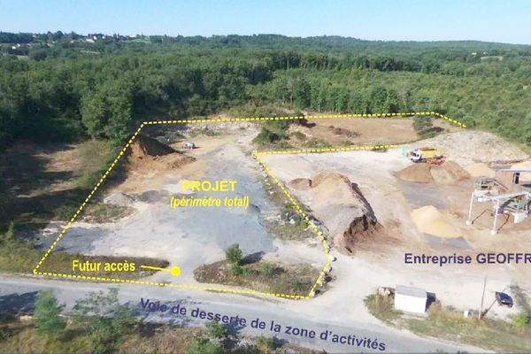 Le projet de centrale de bitume à chaud s'étendrait sur 4 hectares dans la zone d'activité du Rousset, entre Azerat et Thenon