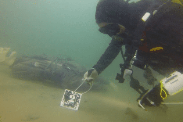 Relevé d'indices dans l'eau