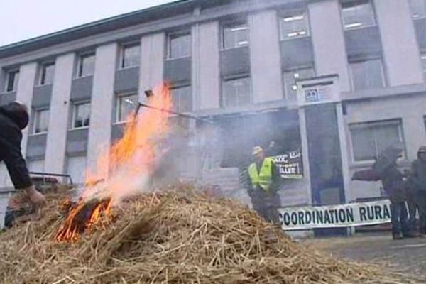 Les agriculteurs avaient déjà manifesté à Agen devant la MSA