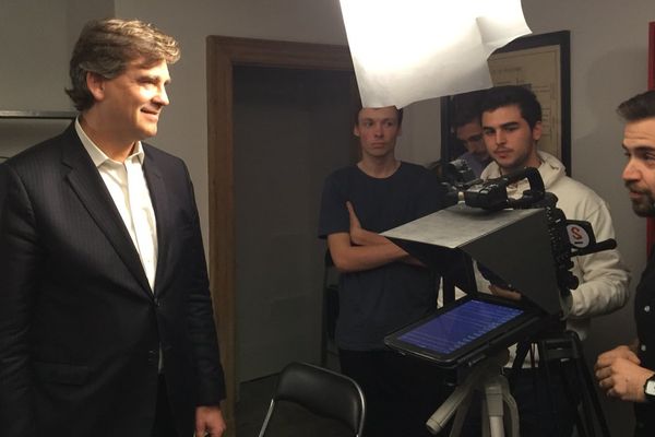 Arnaud Montebourg rencontre les entrepreneurs des start-ups toulousaines dans leurs bureaux At Home