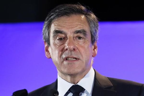 Le candidat Les Républicains à l'élection présidentielle, François Fillon, lors d'un meeting à Maisons-Alfort (Val-de-Marne), le 24 février 2017