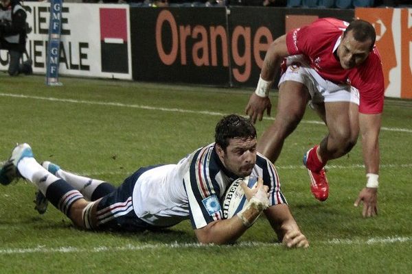 Le Clermontois Damien Chouly a inscrit son premier essai en sélection contre le Tonga, le 16 novembre 2013, au stade Oceane du Havre.