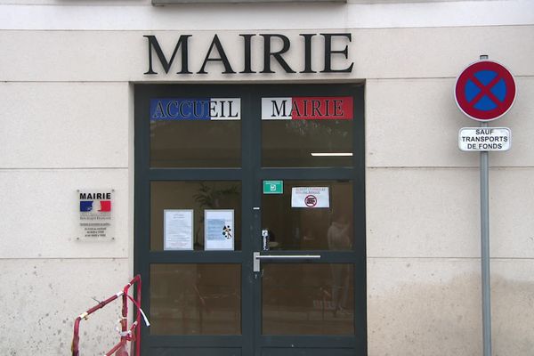 Les maires font l'objet d'agressions de plus en plus répétées comme ici à Laigneville dans l'Oise.