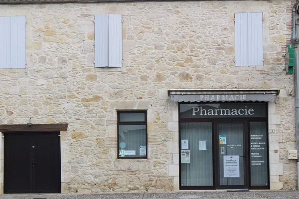 La pharmacie de Miradoux, dans le Gers.