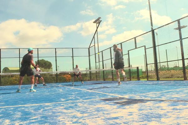 Dans l'île, les joueurs de padel représentent 10% des licenciés de la Ligue corse de tennis.