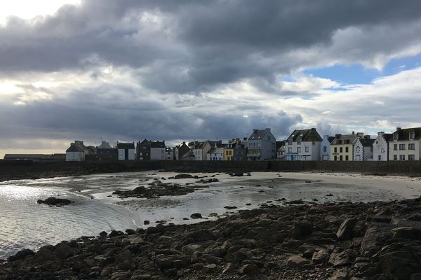 Retracer la vie des îliens pendant la seconde guerre mondiale, c'est l'objectif de la collecte d'archives lancée par le musée de l'Île-de-Sein