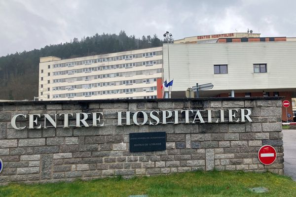 L'hôpital de Remiremont dans les Vosges.