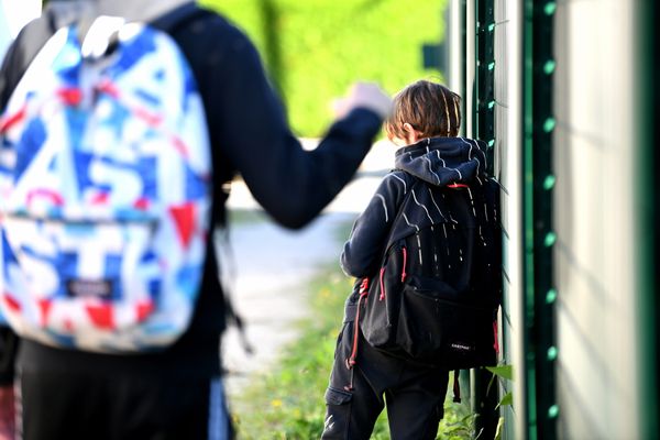 En 2023, 5% des lycéens se disaient victimes de 5 attaques ou plus, subies de manière répétée, d'après le ministère de l'Education nationale.