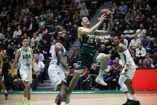 PHOTOPQR/LA NOUVELLE REPUBLIQUE/j dutac ; Blois ; ; Blois (Loir-et-Cher), le 28 janvier 2024 Championnat de basket Betclic Elite. ADA Blois Basket vs CSP Limoges