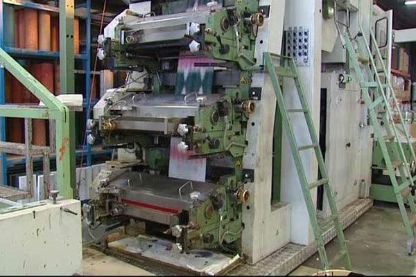 Les machines de l'entreprise tournent 24h sur 24 pour alimenter les fournisseurs avant Noël.