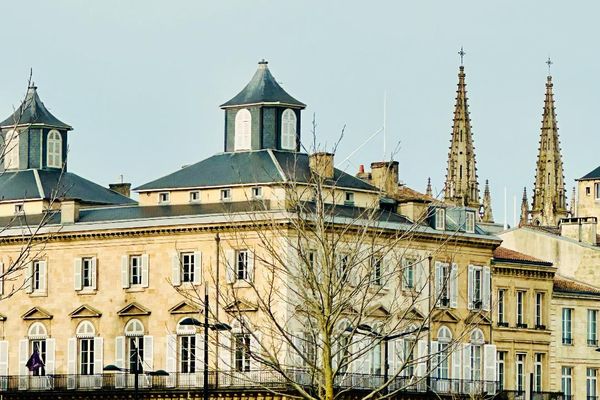 Le ciel sera lumineux sur une bonne moitié nord de la région (Quais de Bordeaux).