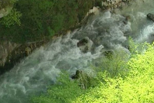 Les eaux puissantes du Chéran