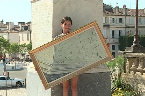 Une des peintures réalisées par les adolescents sur la statue d'Etigny