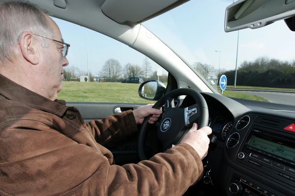 Depuis 2016, un quart des personnes décédées sur les routes a plus de 65 ans alors même que cette tranche d’âge ne représente que 19 % de la population (donnée Insee). Photo d'illustration.