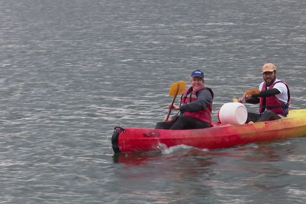 Des patients en rééducation ont participé à un marathon canoë dans l'Ain, le 31 mai 2024.