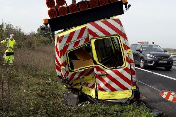 Le fourgon heurté le 23 octobre 2019 sur l’A83