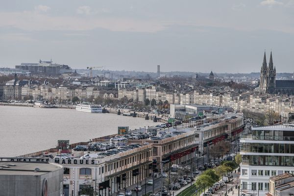 Le port de la lune à Bordeaux.