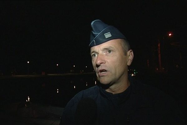 Pierre Leleu, commandant de la CRS 15 de Béthune, chargé du maintien de l'ordre place de la Contrescarpe le 1er mai 2018 à Paris.