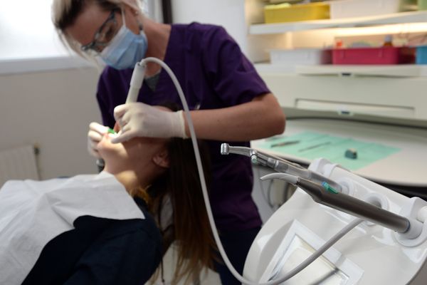 Les soins dentaires sont souvent ceux auxquels on renonce en premier.