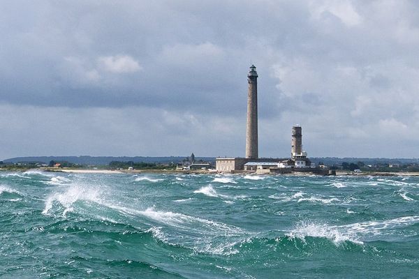 Gros temps ce DIMANCHE vers le phare de Gatteville (50).