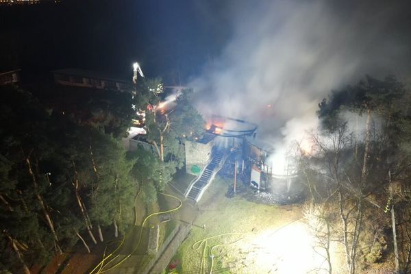 La maison des forêts de Saint-Etienne-du-Rouvray a été détruite par les flammes.