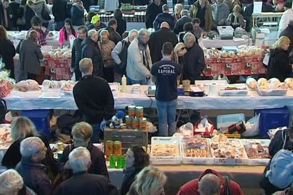 La foire au gras de Castelnaudary fait le plein de visiteurs malgré la grippe aviaire - 4 décembre 2016