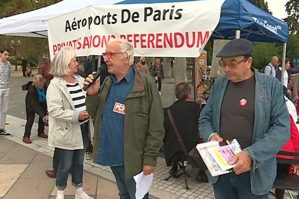 Montpellier : ATTAC cherche des signatures pour un référendum sur la privatisation de ADP - 19 octobre 2019.